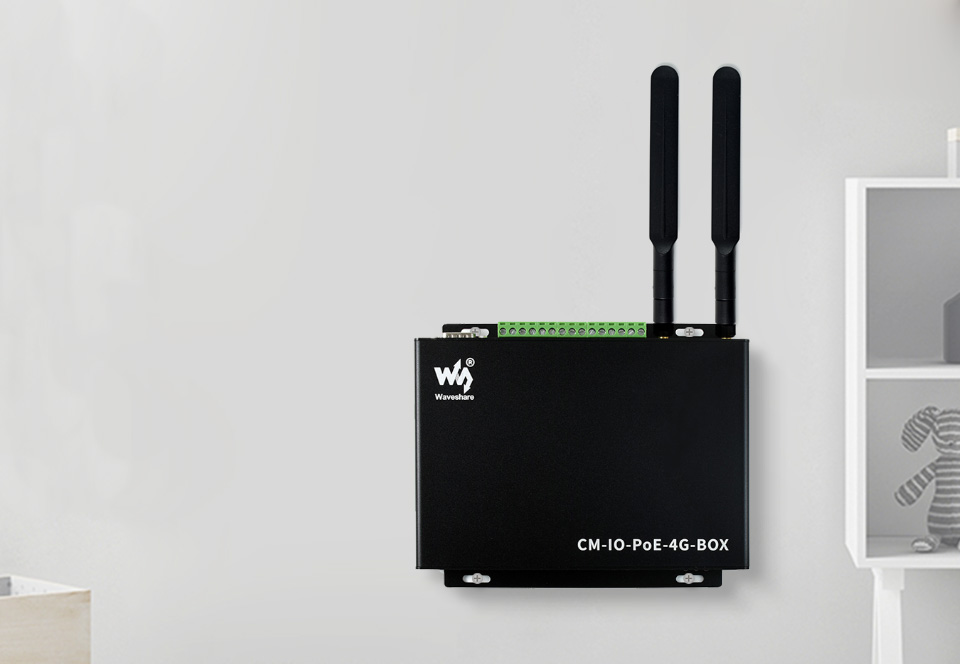 CM-IO-POE-4G-BOX-details-15.jpg