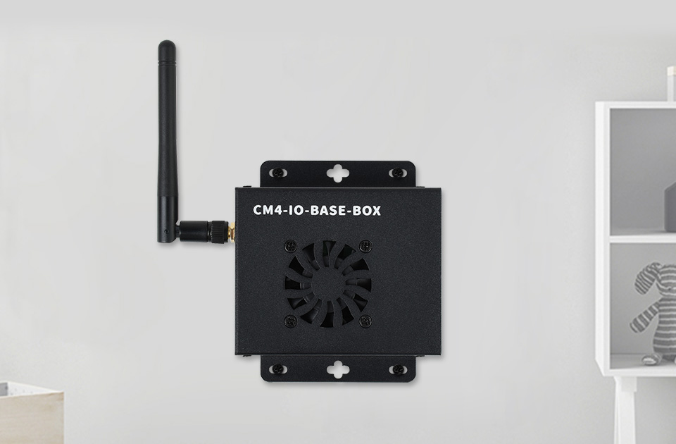 CM4-IO-BASE-BOX-details-9.jpg